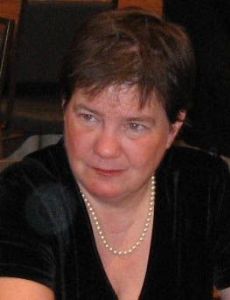 Ellen Klages