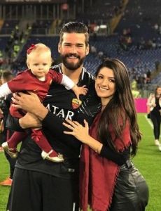 Alisson Becker and Natália Loewe