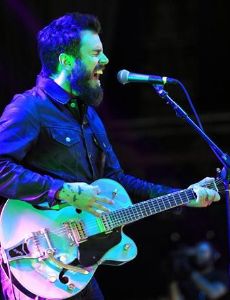 Justin Jones (singer-songwriter)