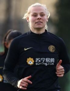 Ella Van Kerkhoven