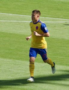Dillon Serna