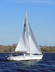 catalina 18 sailboat review