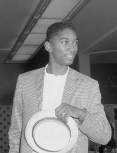 John Thomas (athlete)