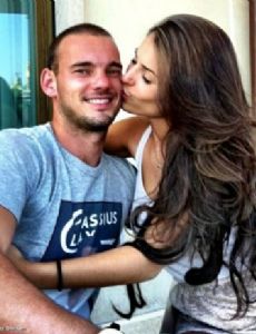 Wesley Sneijder and Yolanthe Cabau Van Kasbergen