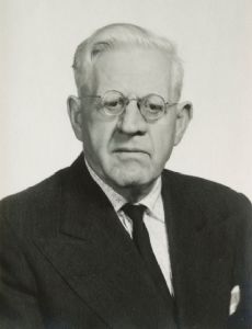 Karl Loewenstein