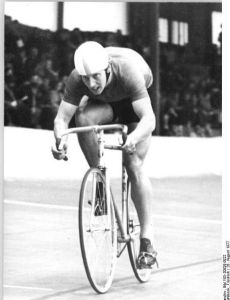 Lothar Thoms