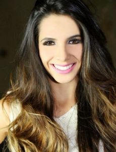 Fernanda Caixeta