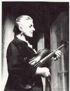 Louise Lincoln Kerr