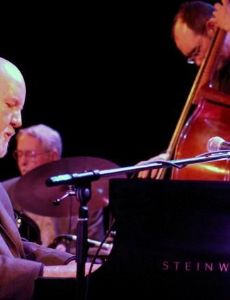 Brian Browne (piano)