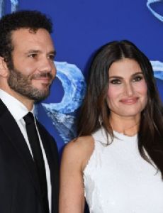 Idina Menzel and Aaron Lohr