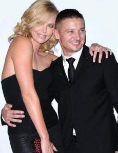 Jeremy Renner and Charlize Theron
