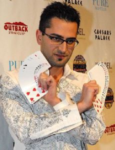 Antonio Esfandiari