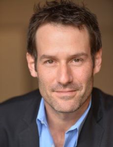Ian Kahn