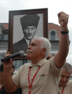 Doğu Perinçek