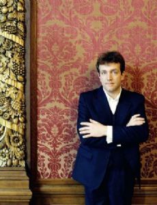 Tobias Koch