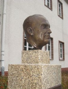 Heinrich Grüber