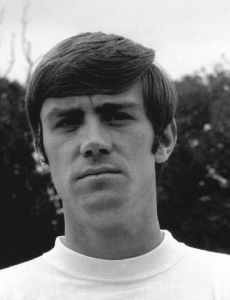 Peter Collins (footballer)