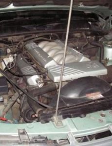 Holden V8 engine