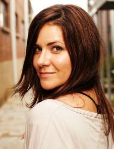 Tara Leigh Cobble