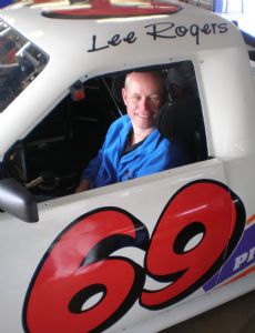 Lee Rogers (racing driver)