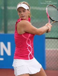 Alenka Hubacek