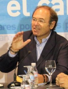 Pío García-Escudero