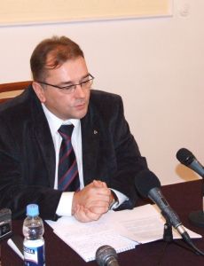 Sándor Egeresi