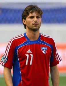 Ricardo Villar (Brazilian footballer)