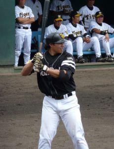 Chris Aguila