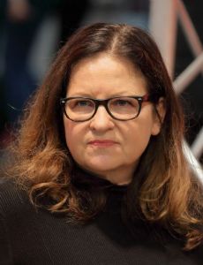 Bettina Balàka