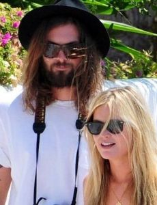 Laura Whitmore and Rory Williams (musician)