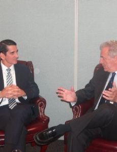 Rómulo Roux