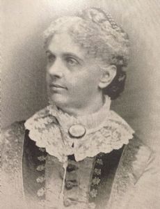 Delia Collins