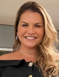 Kátia Aveiro