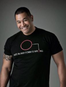 Esera Tuaolo