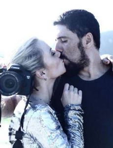 Nathália Rodrigues and Tchello