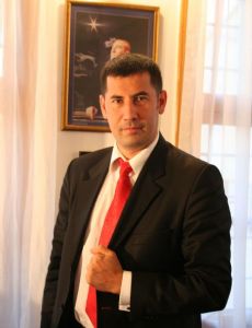 Sinan Oğan