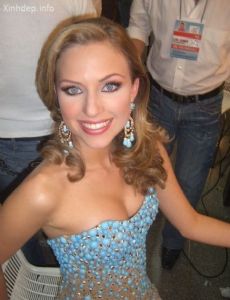 María Lourdes Caldera