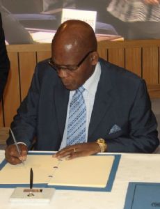 Zola Skweyiya