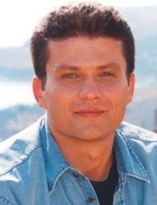 Kostas Kazanas