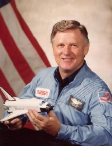 Don L. Lind