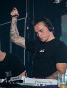 Corey James (DJ)