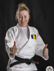 Corina Căprioriu