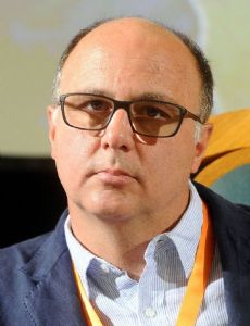 Andrea Guerra (business manager)