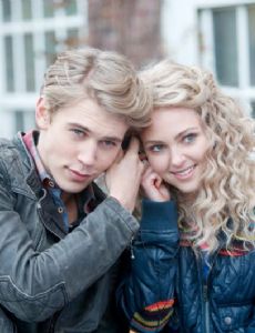 Austin Butler and AnnaSophia Robb