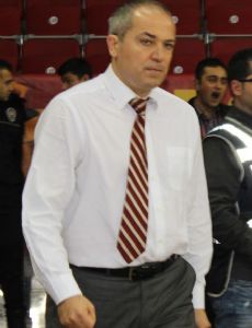 Ekrem Memnun