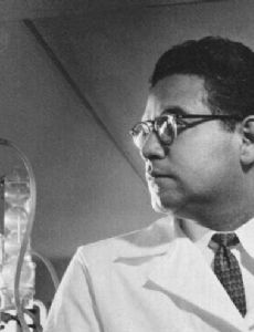 Luis E. Miramontes