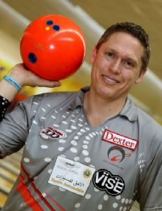 Chris Barnes (bowler)