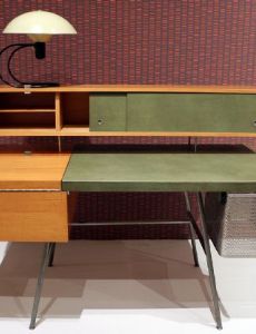 George Nelson (designer)