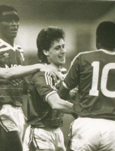 Steve Penney (footballer)
